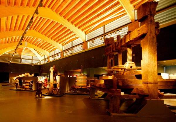 Interior del Museo de la Cultura del Vino