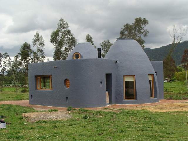 Casas ecológicas desde 150 euros. La técnica del superadobe 16