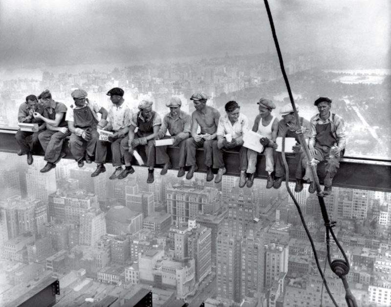 time-100-influential-photos-lunch-atop-skyscraper-19 3