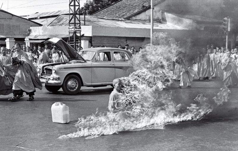 time-100-influential-photos-malcolm-browne-burning-monk-53 3
