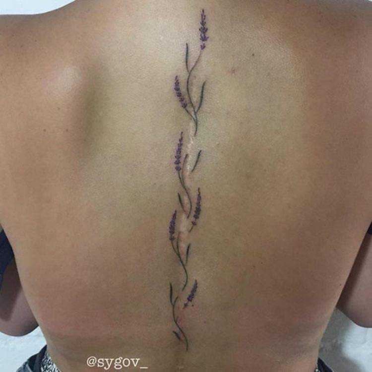 Las soluciones más divertidas para transformar una cicatriz en un original tatuaje 11